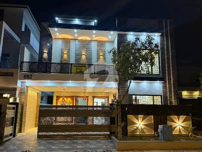 TOP CITY Block D 10 Marla Brand New Modern Designing House Available For Sale