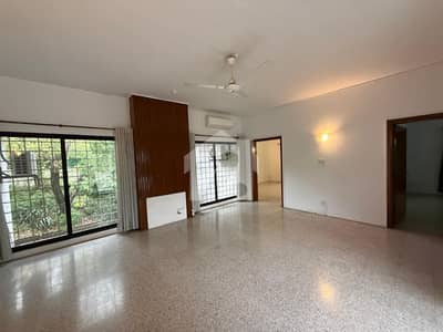 House For Rent in F-6