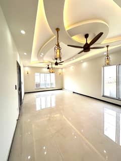 1 Kanal House