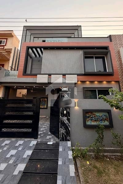 Buying A On Excellent Location House In Canal View - Sector 3 Gujranwala?