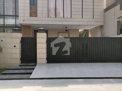 لیک سٹی میڈوز فیز 1 - بلاک ایف لیک سٹی میڈوز فیز 1,لیک سٹی میڈوز,لاہور میں 5 کمروں کا 10 مرلہ مکان 4.0 کروڑ میں برائے فروخت۔
