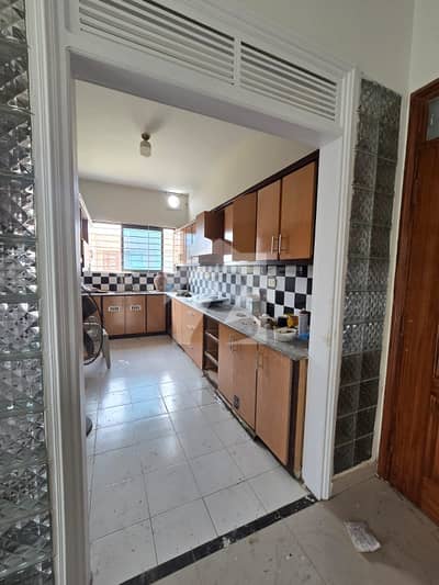 500 Sq. Yd Luxurious West-Open Upper Portion for Rent DHA Phase 7