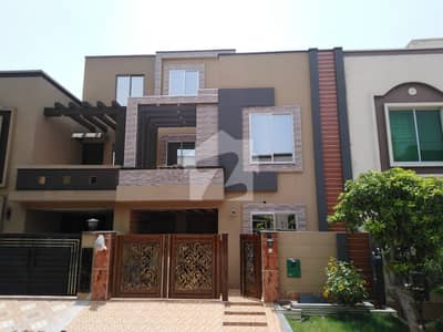 5 Marla Like New OutClass House For Rent In AA Block Sector D Bahria Town