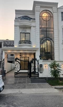 10 Marla Brand Newultra Modern Double Highted 45ft Wide Road 10 Marla Brand Newultra Modern Double Highted 45ft Wide Road