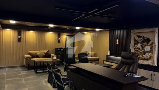 گجّومتہ لاہور میں 2 کنال Studio فیکٹری 25.0 لاکھ میں کرایہ پر دستیاب ہے۔