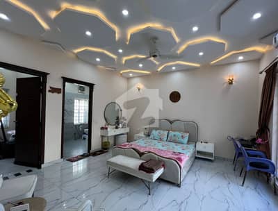 1 kanal used House for sale in Bahria Town Lahore