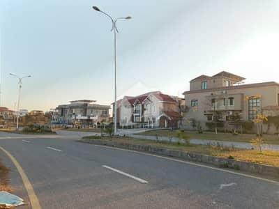 Park Enclave 1 CDA Islamabad Main Boulevard ideal Location 500 Sq. Yrd Plot Available For Sale Reasonable Price Best time For investment