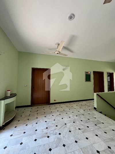Separate 1 Kanal Upper Portion For Rent In DHA Phase 4 . Hot Location | Ideal For Families Separate 1 Kanal Upper Portion For Rent In DHA Phase 4 . Hot Location | Ideal For Families