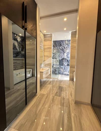 Phase 6 1000 Sqft Apartment For Rent