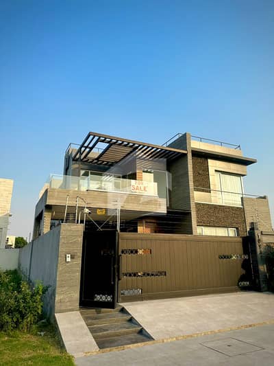 Dha phase 8 - t block Modern Design 1 kanal fully furnished house for Sale