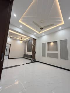 5 Marla House semi triple Storey For Rent 5 Marla House semi triple Storey For Rent
