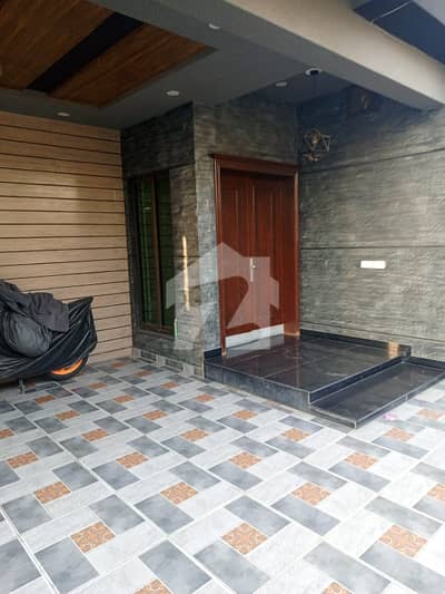 1 Kanal Luxury House for Sale LDA Avenue 1, M Block (Near Fatima Jinnah Dental College)**