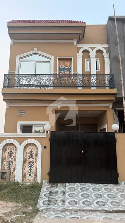 3 MARLA BRAND NEW LUXURIOUS HOUSE FOR SALE