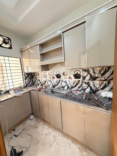 5 Marla Brand New 1st Floor Portion For Rent (Kory Stop )