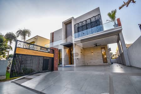 1 KANAL MODERN DESIGNER HOUSE FOR SALE