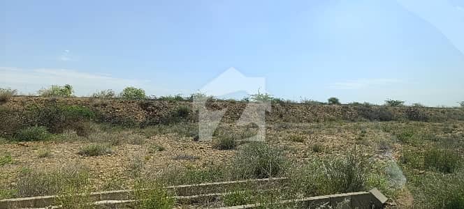 PRIME LOCATION 2000 SQ YDS PLOT PRIME LOCATION 2000 SQ YDS PLOT