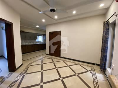 8 Marla Upper Portion For Rent