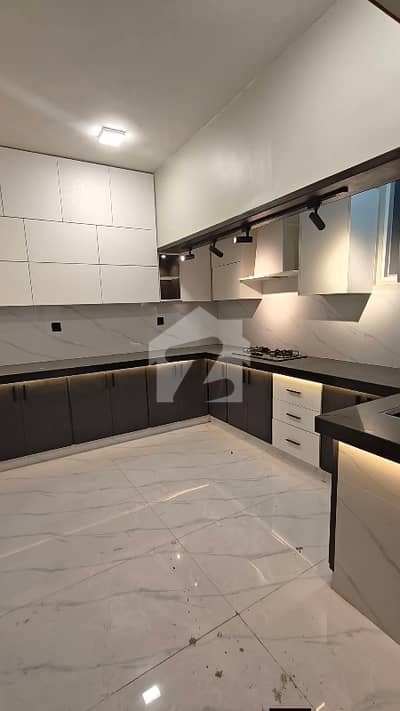 APARTMENT AVAILABLE FOR SELL IN HIGH-RISE BUILDING