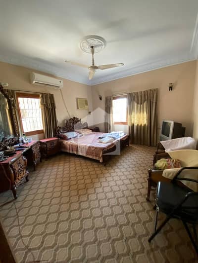 House Of 340 Square Yards (one unit )For Sale In North Nazimabad - Block N