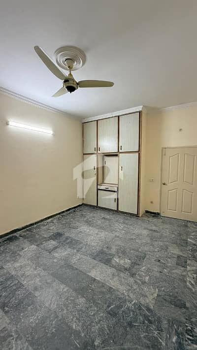 05 MARLA LOWER PORTION WITH GARAGE FOR RENT IN JOHAR TOWN LAHORE