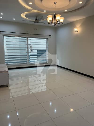1 Kanal Upper Portion for Rent in Bahria Enclave Islamabad Sector C | Near Main Entrance
