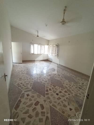 400 Gazz 1st FLOOR PORTION FOR RENT IN BLOCK 13-D2, GULSHAN E IQBAL 400 Gazz 1st FLOOR PORTION FOR RENT IN BLOCK 13-D2, GULSHAN E IQBAL