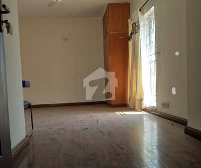 Affordable Upper Portion Of 5 Marla Is Available For rent