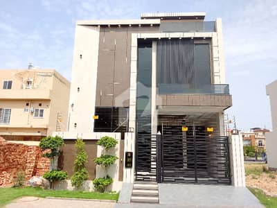 05-Marla Brand New Ultra Modern Double Storey Luxury House Is Available For Sale
