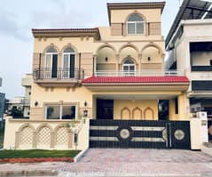 10 Marla Park Facing House For Sale Sector C2, Bahria Enclave Islamabad