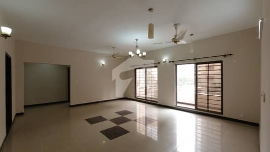 Askari 5 - Sector F Flat Sized 2600 Square Feet For sale