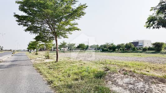 DHA PHASE 7 BLOCK U 2 KANAL CORNER HEERA PLOT 150 FEET ROAD FOR SALE.