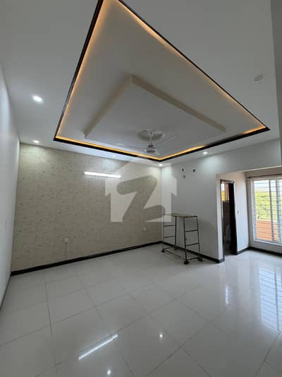 D-12 Islamabad 14 Marla Upper Portion For Rent
