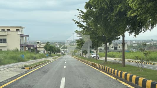 Prime Location 5th Avenue Sector B 1 Kanal Plot For A Sale