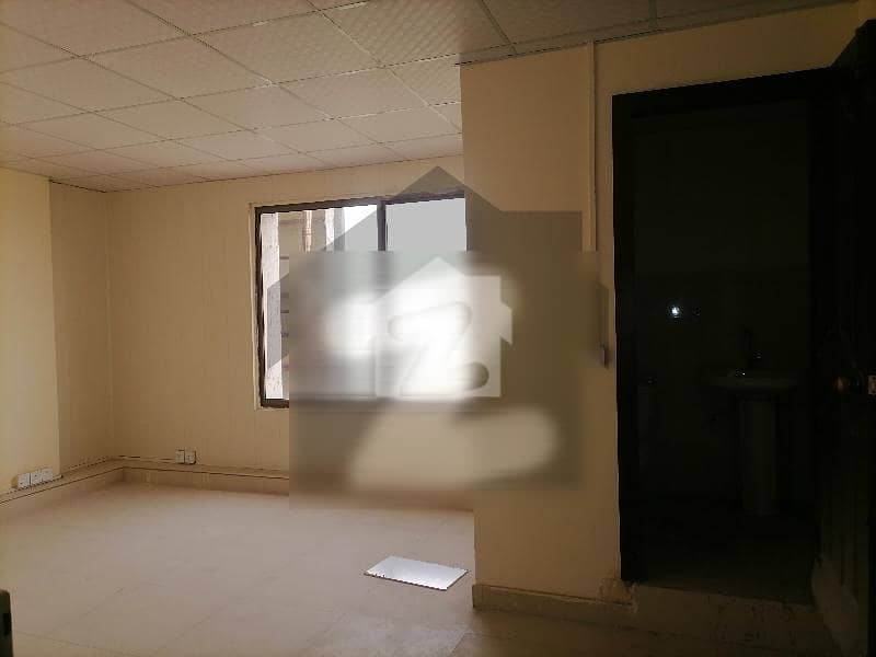 2300 Sq Feet Office Available For Rent 2300 Sq Feet Office Available For Rent