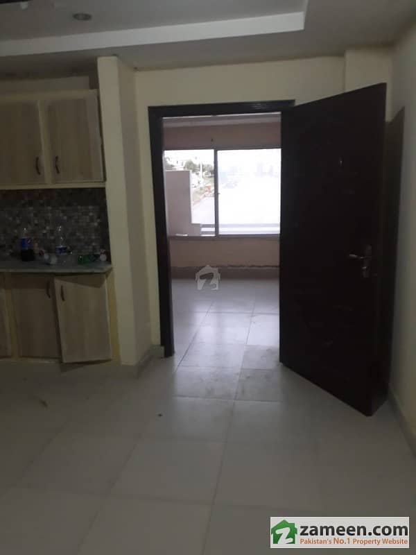 Bahria Town Phase 8 - 1 Bedroom Apartment Available For Sale