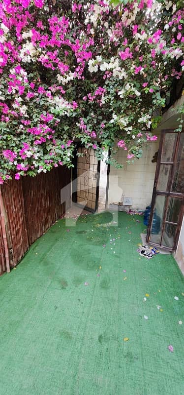 GROUND FLOOR APARTMENT FOR RENT