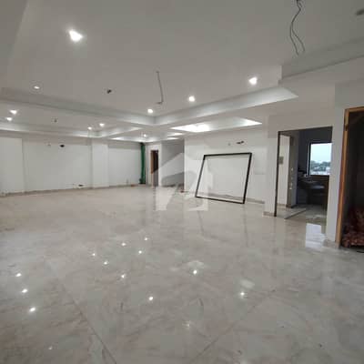 First Floor Hall Shop For Rent