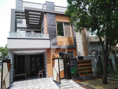 5 Marla Like New OutClass House For Rent In AA Block Sector D Bahria Town