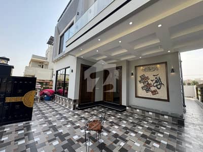 8 Marla like New used Modern Designer top location House for sale in DHA Rahbar