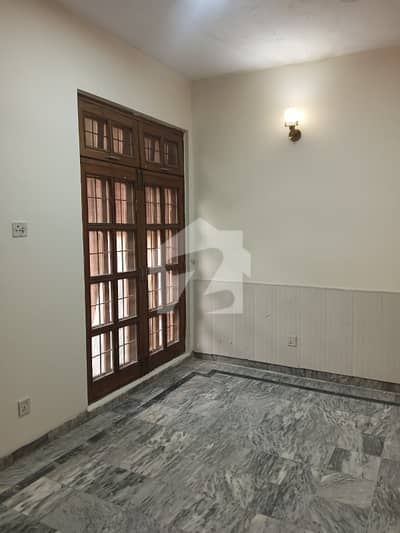 1 Kanal House For Rent In Model Town - Ideal For Family