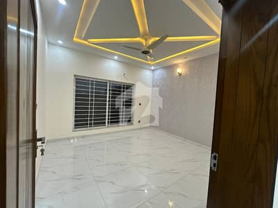 10 Marla Brand New Basement House For Sale 10 Marla Brand New Basement House For Sale