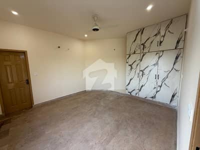 Get A 3 Marla Upper Portion For rent In Marghzar Officers Colony