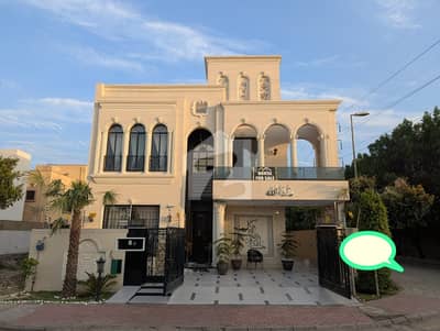 brand new corner Spanish house with gas