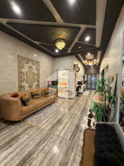 1.5 Kanal House With Lawn For Sale