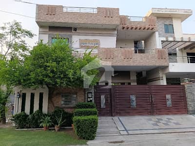 یو ای ٹی ہاؤسنگ سوسائٹی ۔ بلاک سی یو ای ٹی ہاؤسنگ سوسائٹی,لاہور میں 7 کمروں کا 10 مرلہ مکان 3.85 کروڑ میں برائے فروخت۔ یو ای ٹی ہاؤسنگ سوسائٹی ۔ بلاک سی یو ای ٹی ہاؤسنگ سوسائٹی,لاہور میں 7 کمروں کا 10 مرلہ مکان 3.85 کروڑ میں برائے فروخت۔