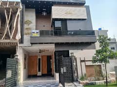05-Marla Brand New House For Sale Super Prime Location 05-Marla Brand New House For Sale Super Prime Location