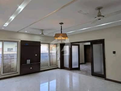 1 Kanal House For Rent