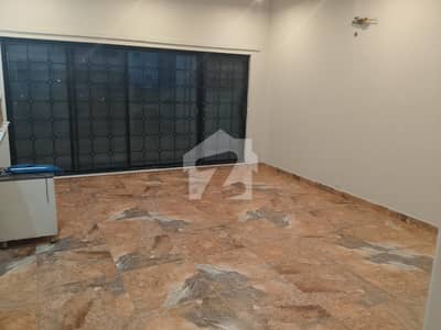 DEFENCE Phase 6 1 Kanal Full house For Rent