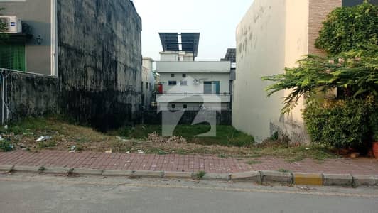 10 Marla Prime location Plot for sale