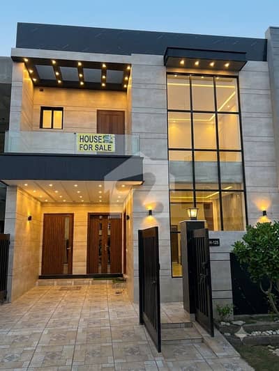 Luxury 5 Marla House for Sale in Park View City